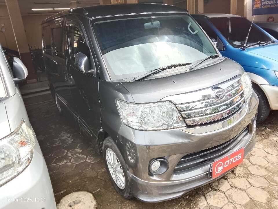 2021 Daihatsu Luxio 1.5 X - Foto 1 dari 6
