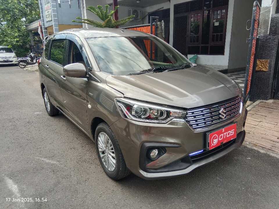 2021 Suzuki Ertiga 1.5 GL - Foto 1 dari 6