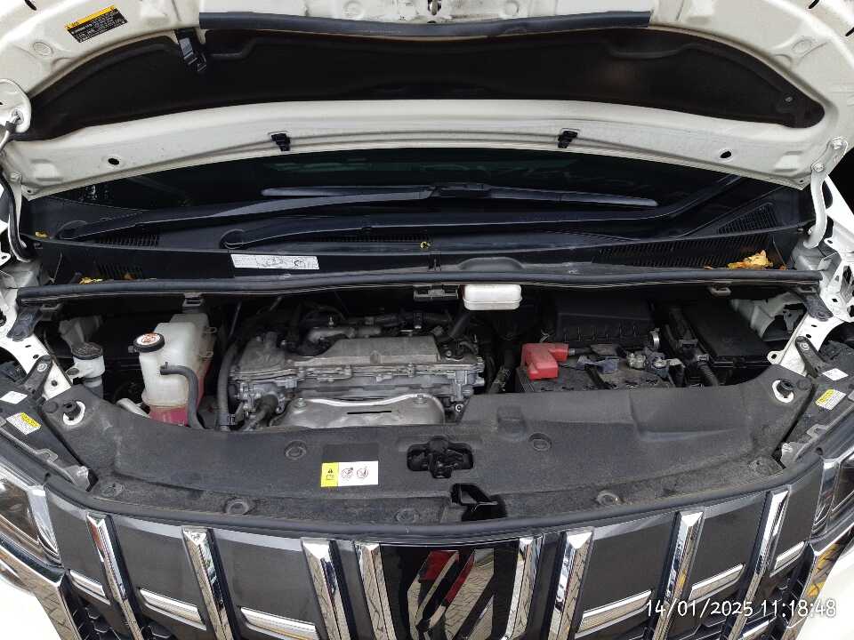 Foto Mobil Bekas Mesin Toyota Alphard 2.5 G tahun 2022
