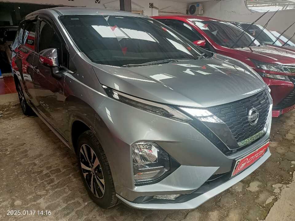 2019 Nissan Livina 1.5 VL - Foto 1 dari 6