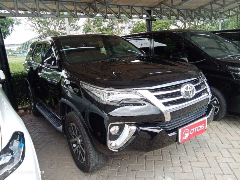2018 Toyota Fortuner 2.4 - Foto 1 dari 6