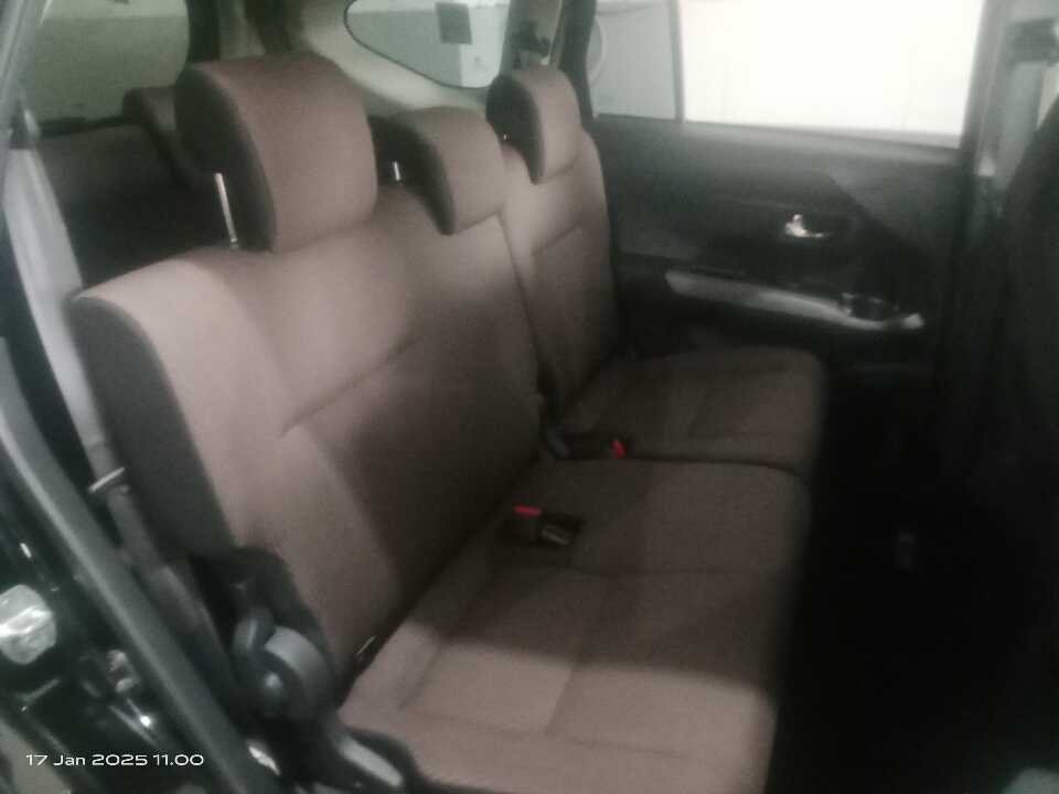 Foto Mobil Bekas Kabin Belakang Toyota Calya 1.2 G tahun 2021