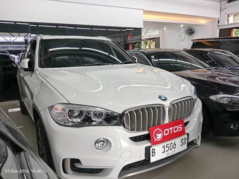 2017 BMW X5 3.0 - Foto 1 dari 6
