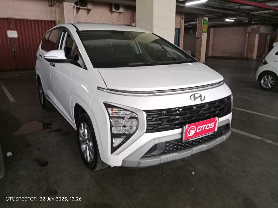 2023 Hyundai Stargazer 1.5 Active - Foto 1 dari 6