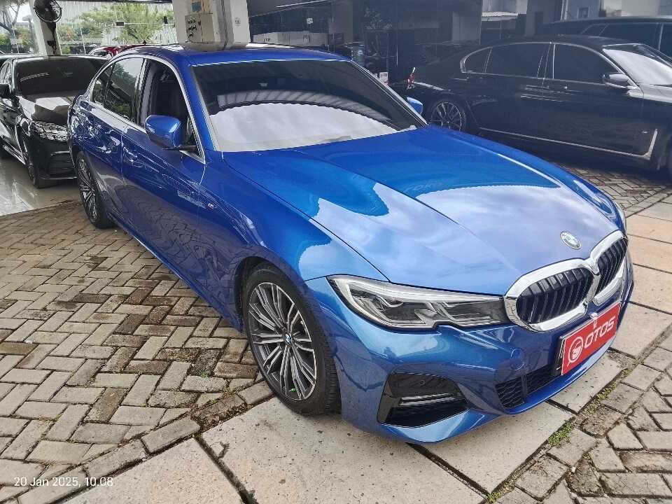 2020 BMW 330i 2.0 - Foto 1 dari 6