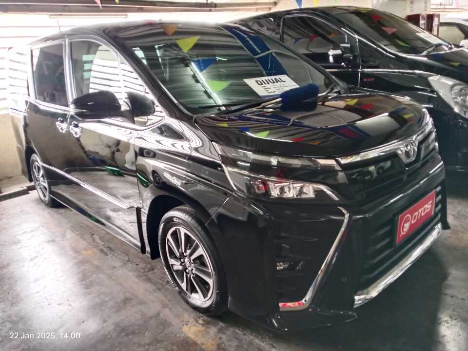 2017 Toyota Voxy 2.0