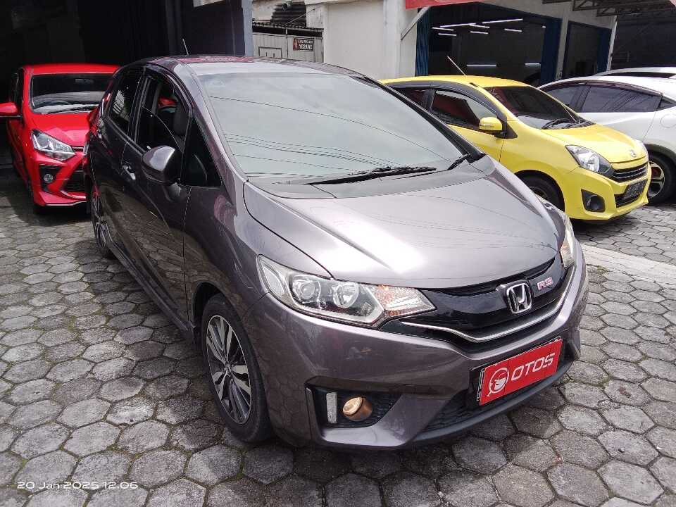 2015 Honda Jazz 1.5 RS - Foto 1 dari 6