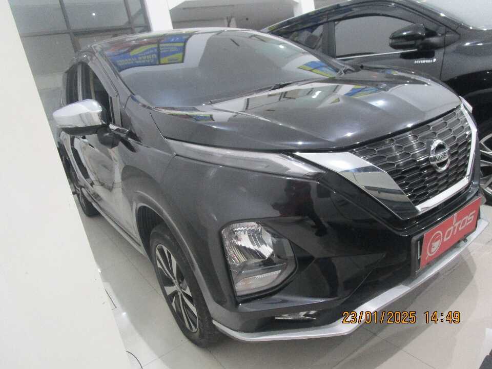2020 Nissan Livina 1.5 VL - Foto 1 dari 6