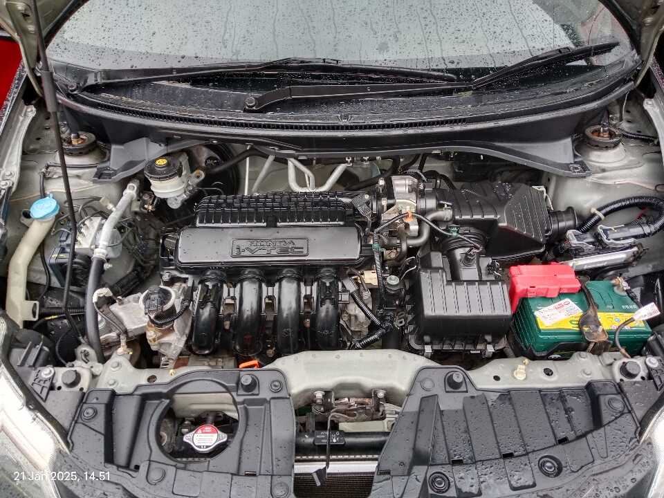 Foto Mobil Bekas Mesin Honda Mobilio 1.5 E tahun 2018