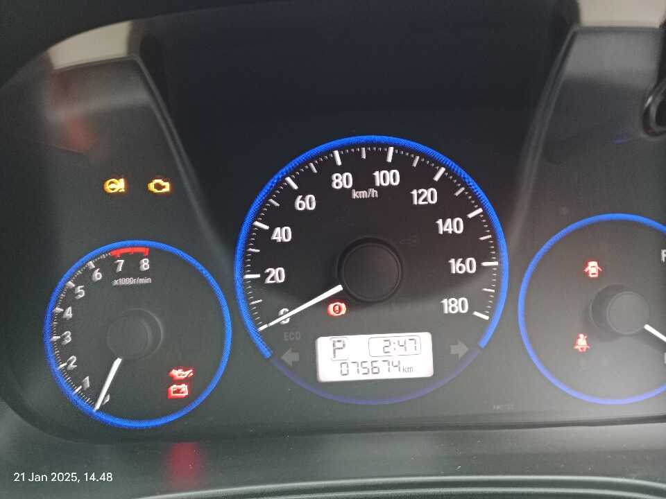Foto Mobil Bekas Odometer Honda Mobilio 1.5 E tahun 2018