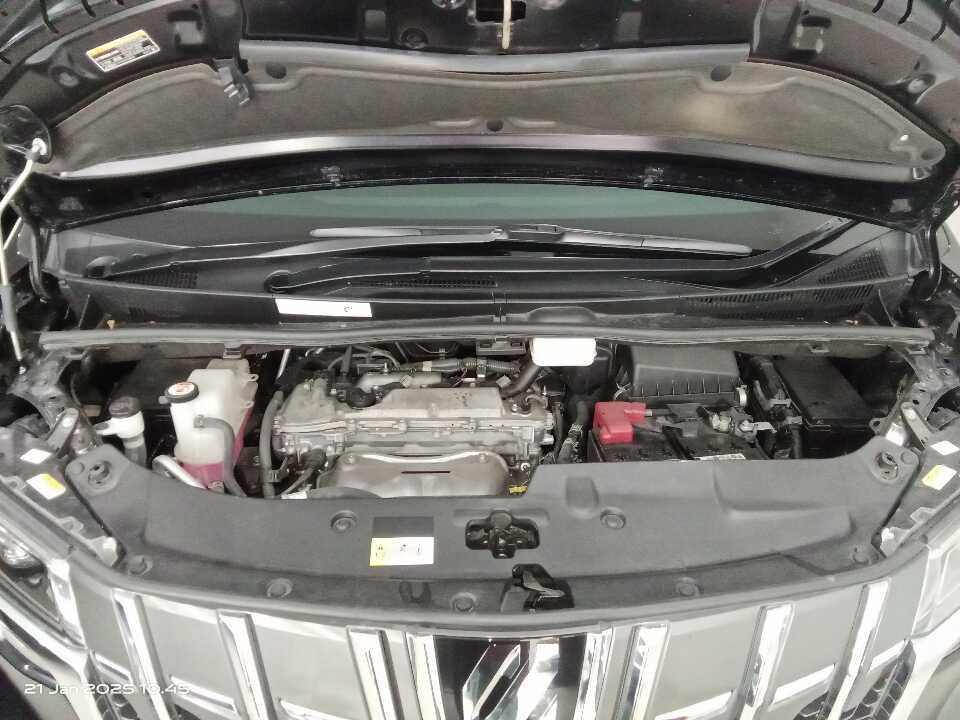 Foto Mobil Bekas Mesin Toyota Alphard 2.5 G tahun 2023