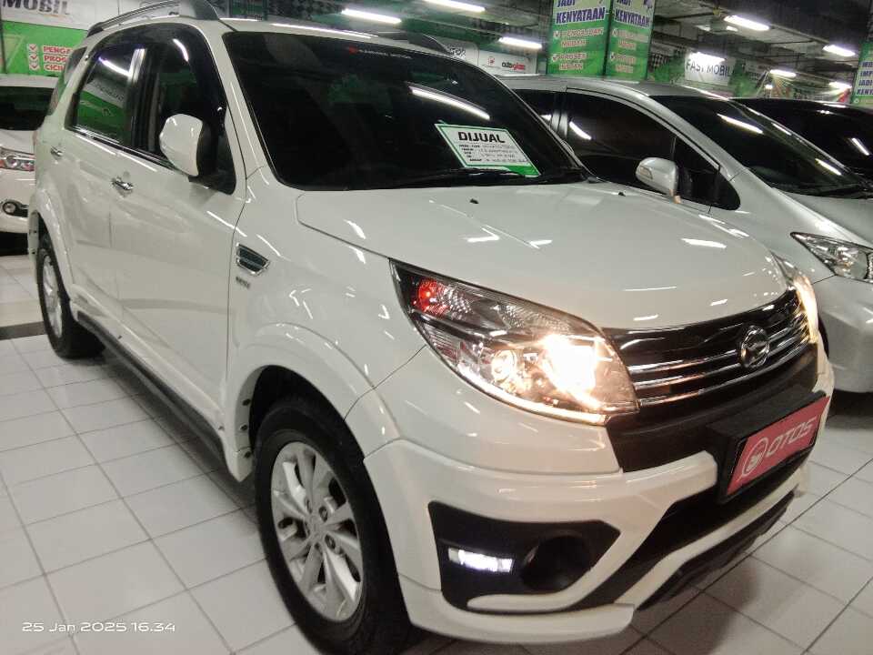 2016 Daihatsu Terios 1.5 R - Foto 1 dari 6