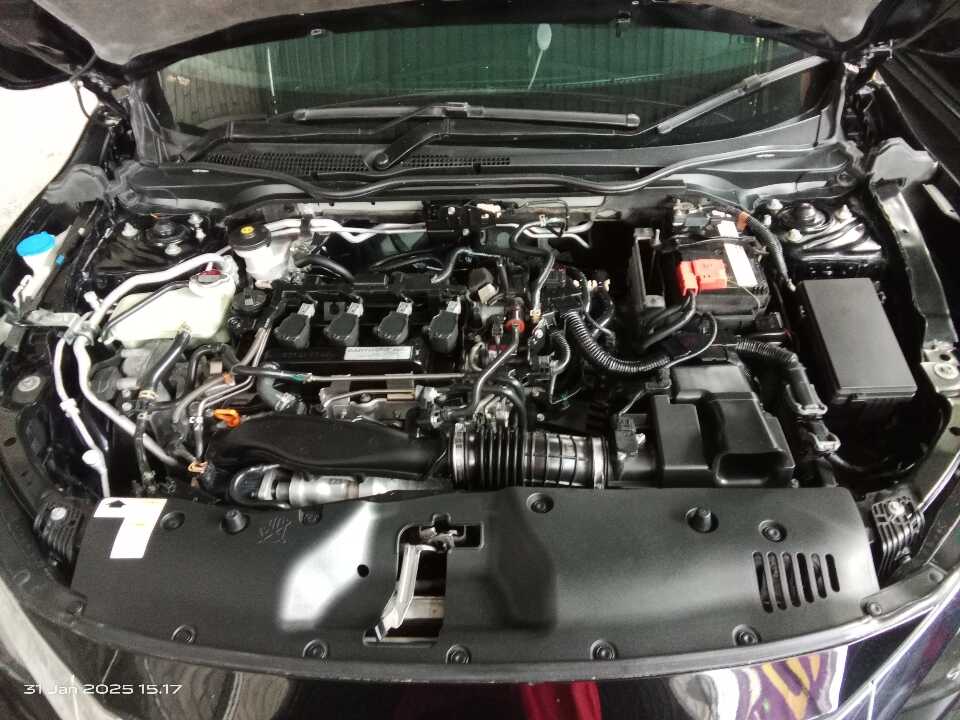 Foto Mobil Bekas Mesin Honda Civic 1.5 Turbo tahun 2017