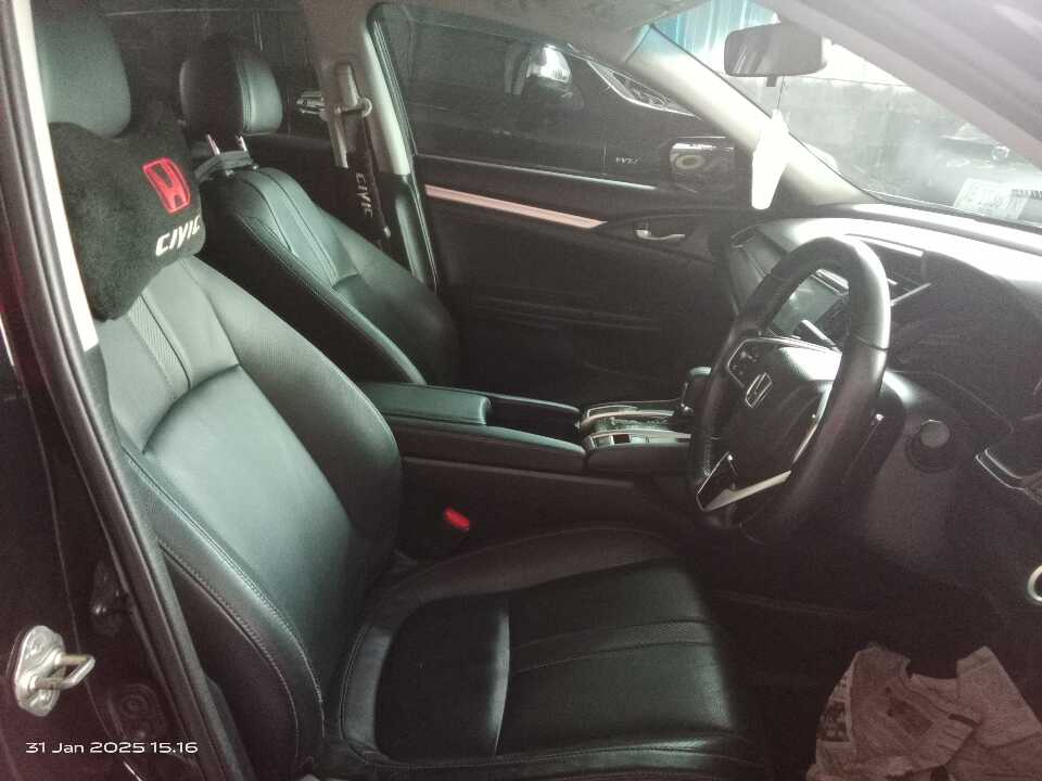 Foto Mobil Bekas Kabin Depan Honda Civic 1.5 Turbo tahun 2017