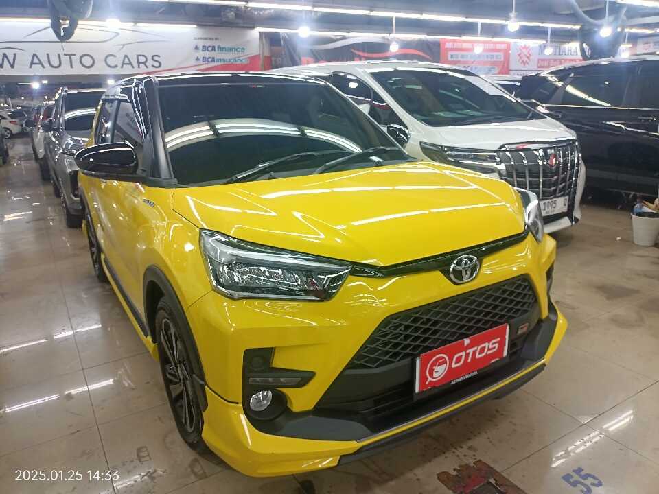 2024 Toyota Raize 1.0 GR Sport - Foto 1 dari 6