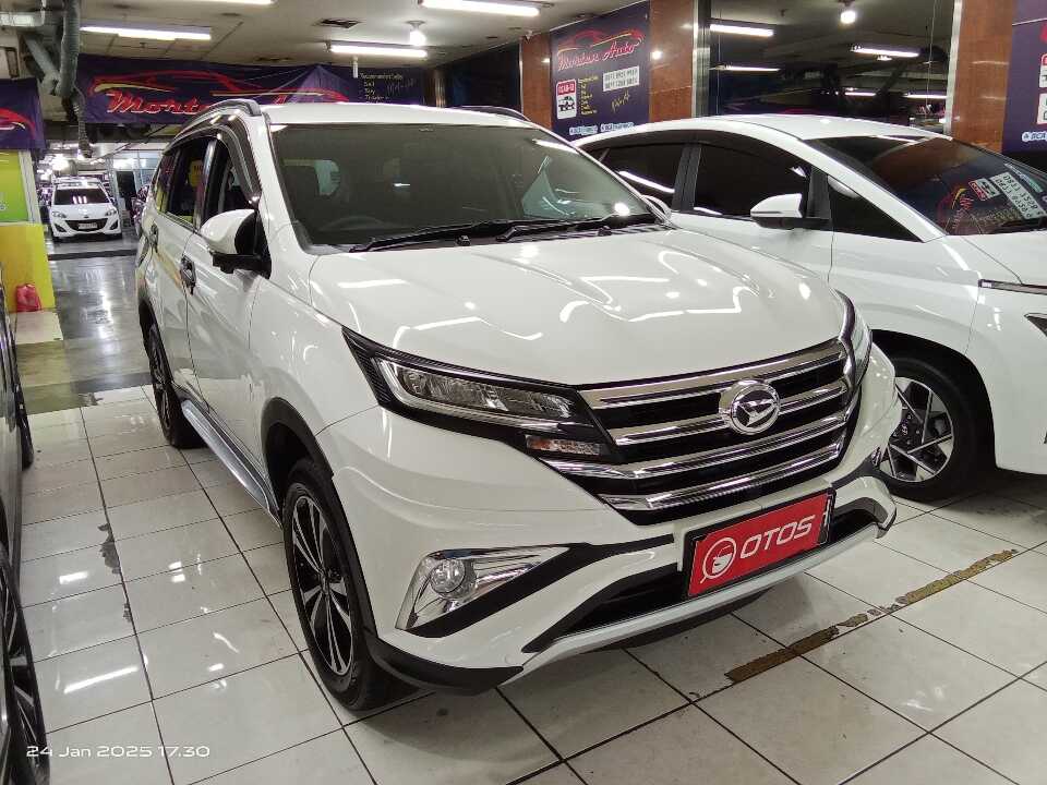 2019 Daihatsu Terios 1.5 R - Foto 1 dari 6