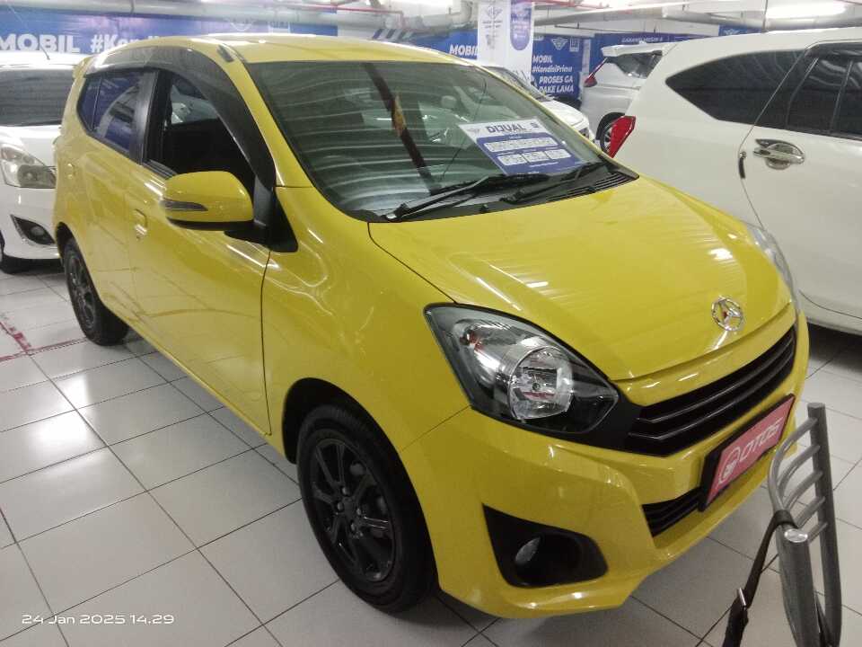 2021 Daihatsu Ayla 1.0 X - Foto 1 dari 6