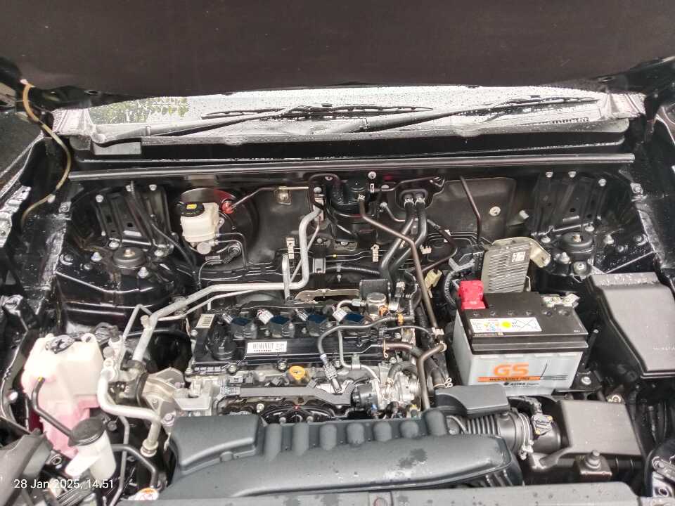 Foto Mobil Bekas Mesin Toyota Innova 2.0 Zenix V CVT tahun 2022