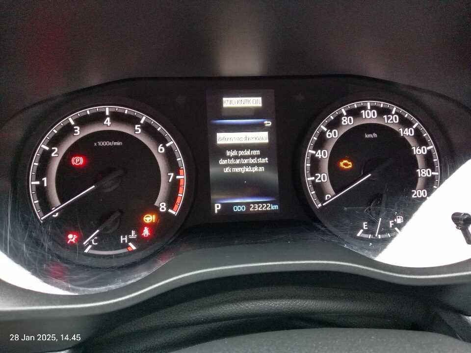 Foto Mobil Bekas Odometer Toyota Innova 2.0 Zenix V CVT tahun 2022