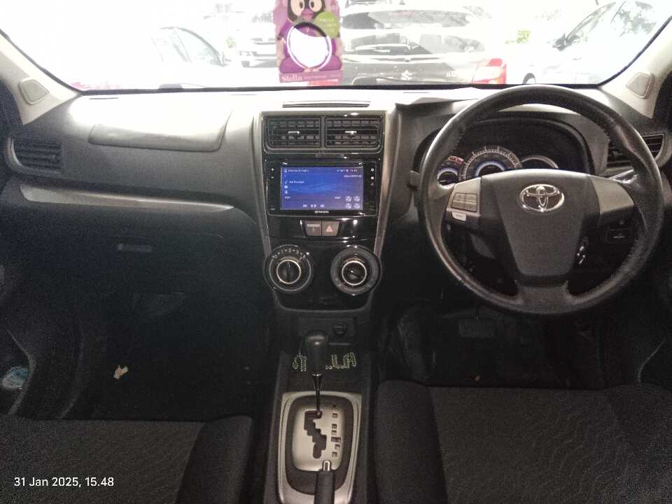 Foto Mobil Bekas Dashboard Toyota Avanza 1.5 Veloz tahun 2018