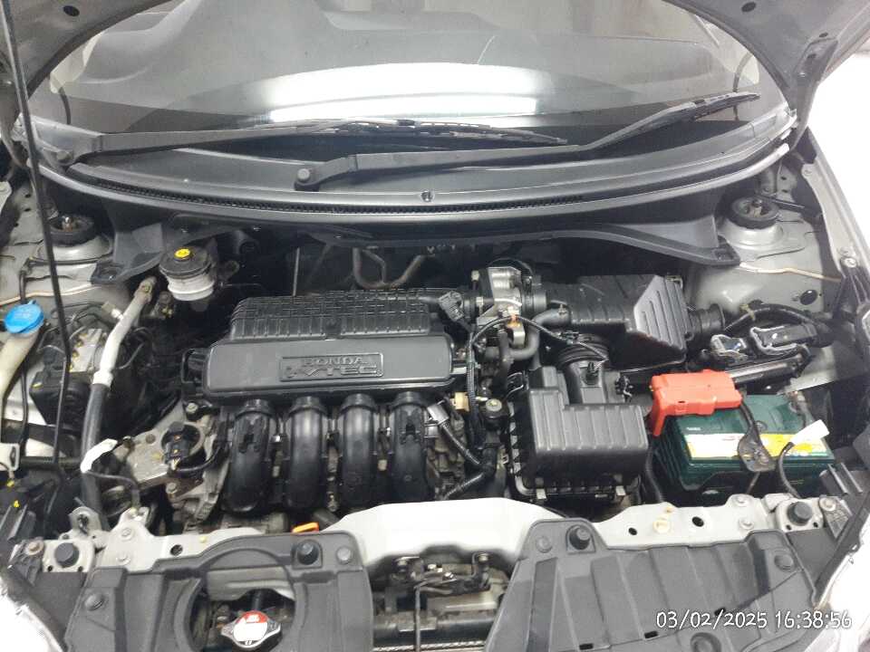 Foto Mobil Bekas Mesin Honda Mobilio 1.5 E tahun 2017