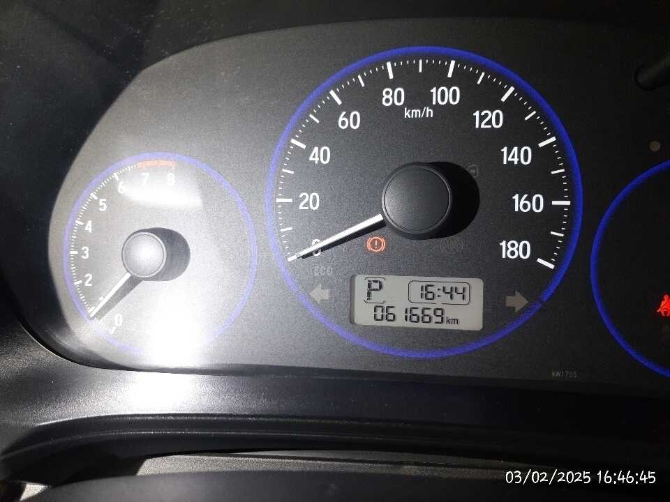 Foto Mobil Bekas Odometer Honda Mobilio 1.5 E tahun 2017