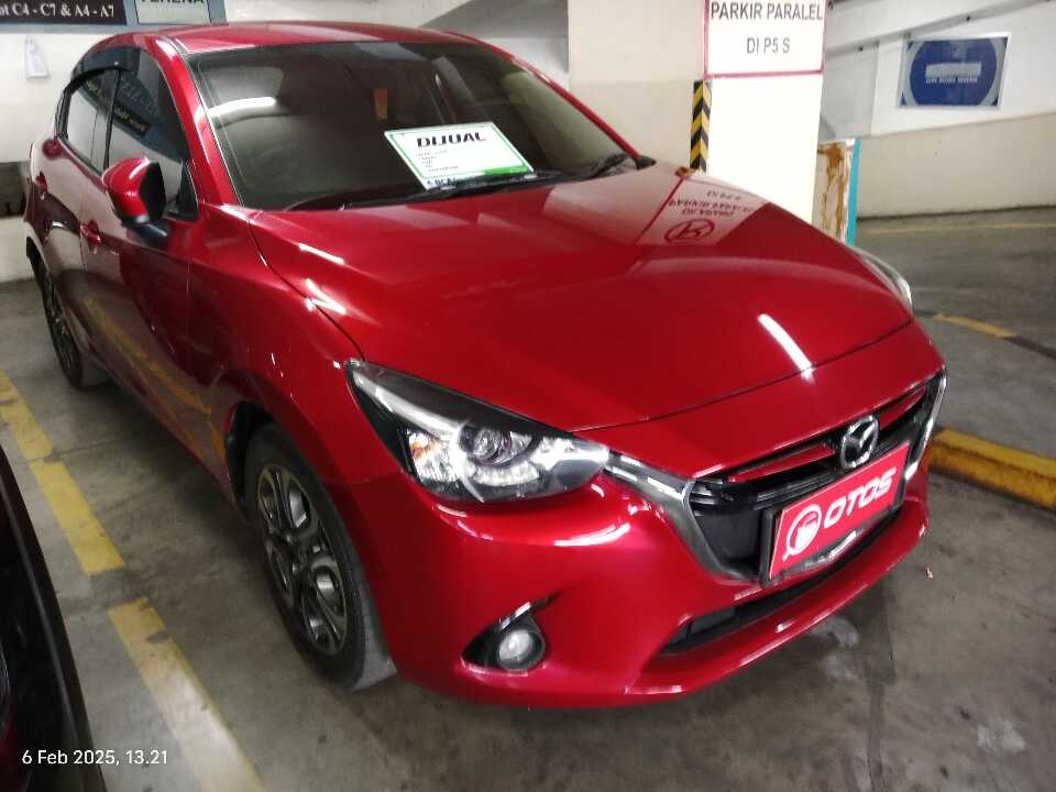 2016 Mazda 2 1.5 Skyactiv - Foto 1 dari 6