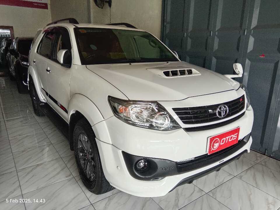 2015 Toyota Fortuner 2.5 G - Foto 1 dari 6