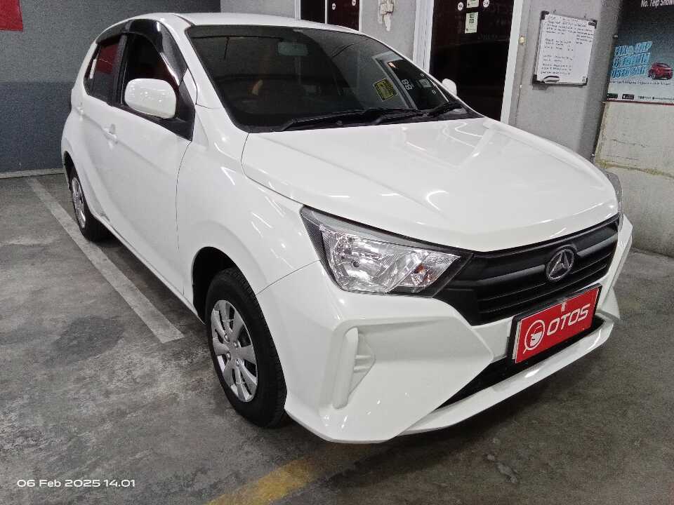 2023 Daihatsu Ayla 1.0 M - Foto 1 dari 6