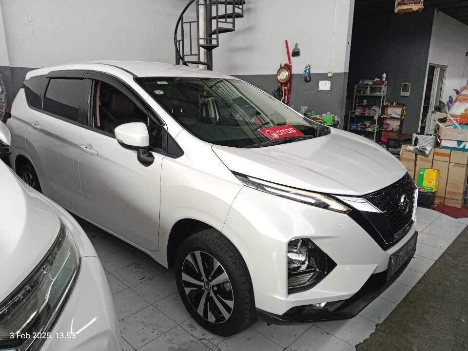 2019 Nissan Livina 1.5 VE - Foto 1 dari 6