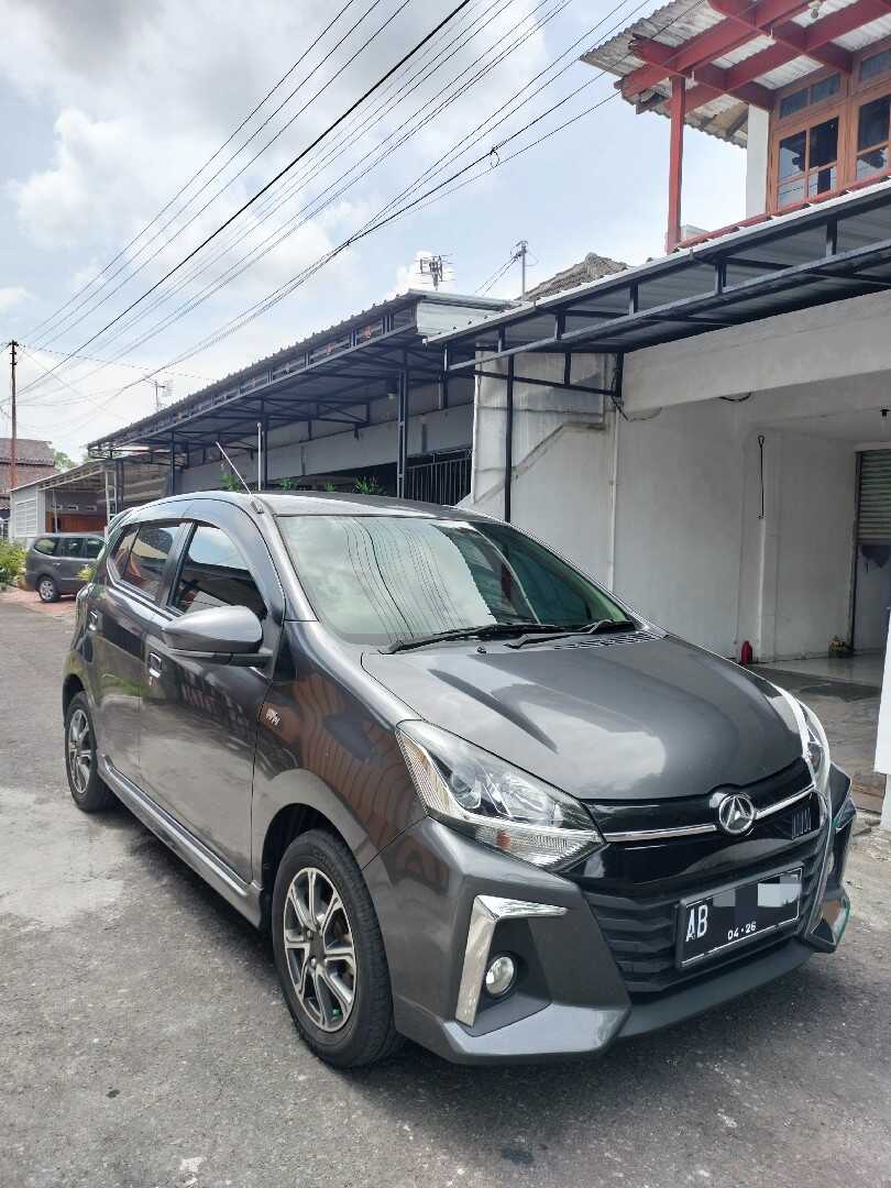 2021 Daihatsu Ayla 1.2 R - Foto 1 dari 10
