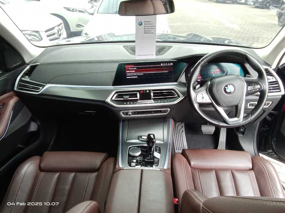 Foto Mobil Bekas Dashboard BMW X5 3.0 Xdrive40i Xline tahun 2022