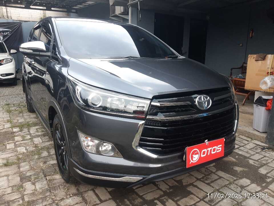 2017 Toyota Kijang Innova 2.0 Venturer