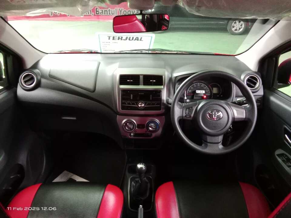 Foto Mobil Bekas Dashboard Toyota Agya 1.2 G tahun 2019