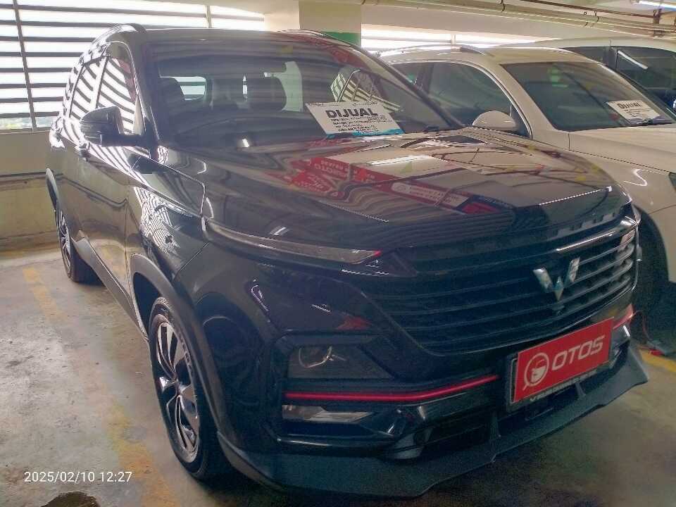 2022 Wuling Almaz 1.5 L T Lux - Foto 1 dari 6