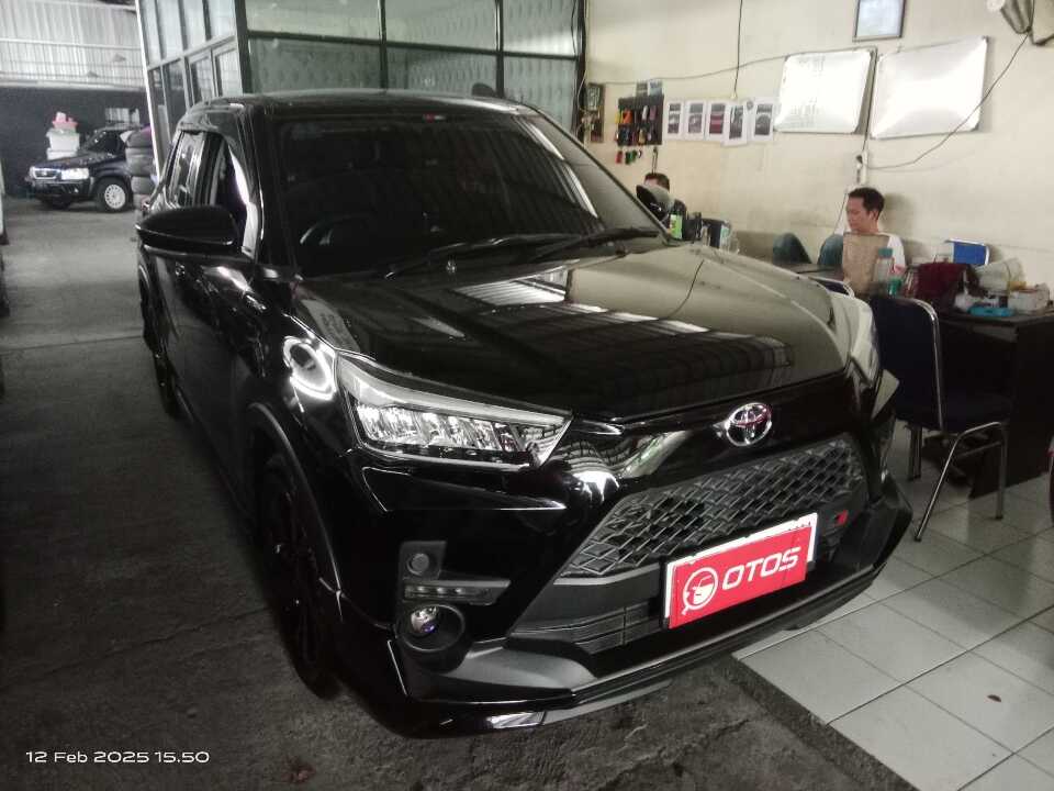 2023 Toyota Raize 1.0 GR Sport - Foto 1 dari 6
