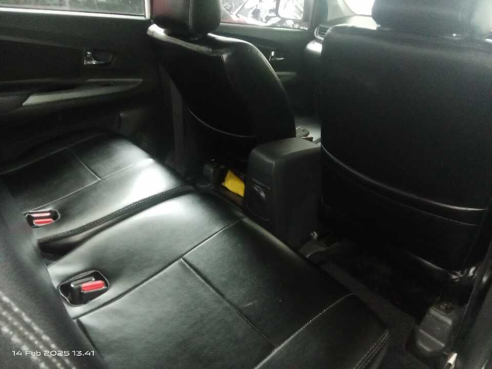 Foto Mobil Bekas Kabin Belakang Toyota Avanza 1.5 Veloz tahun 2018