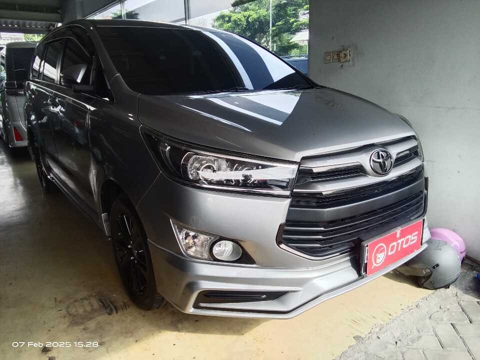 2020 Toyota Kijang Innova 2.4 G - Foto 1 dari 6