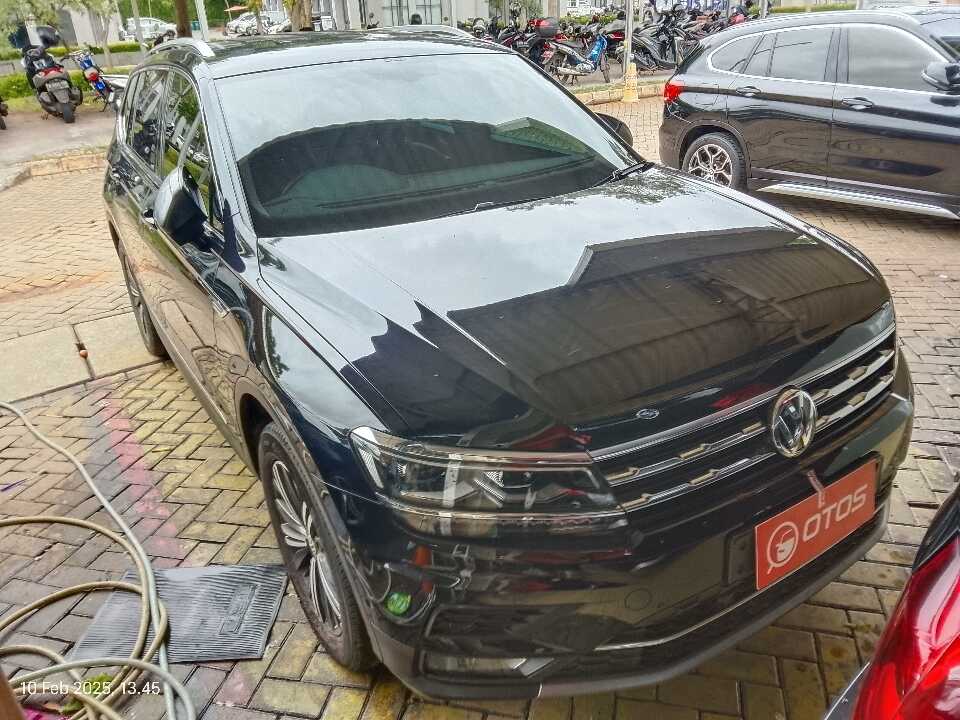 2021 Volkswagen Tiguan 1.4 TSI Allspace - Foto 1 dari 6