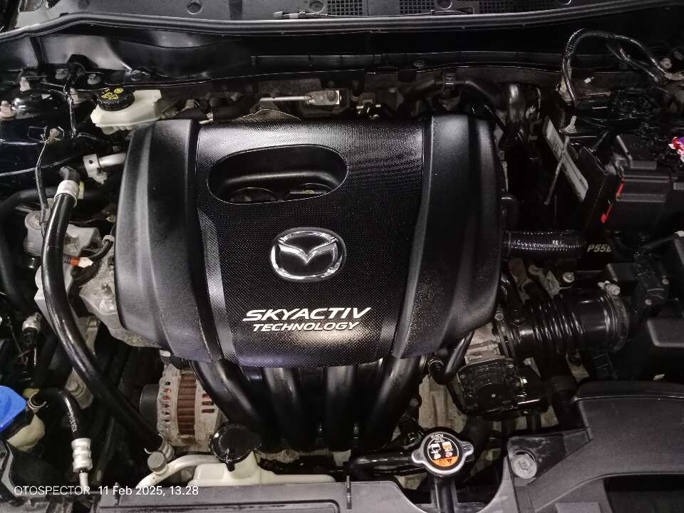 Foto Mobil Bekas Mesin Mazda 2 1.5 Skyactiv tahun 2015