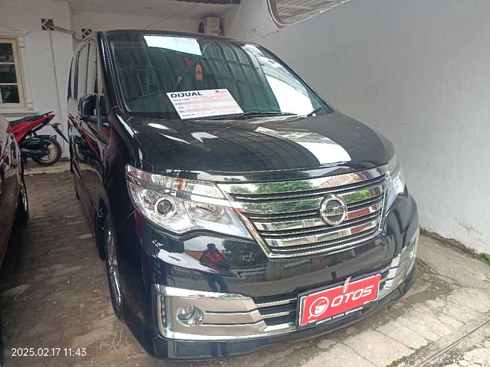 2015 Nissan Serena 2.0 Highway Star - Foto 1 dari 6