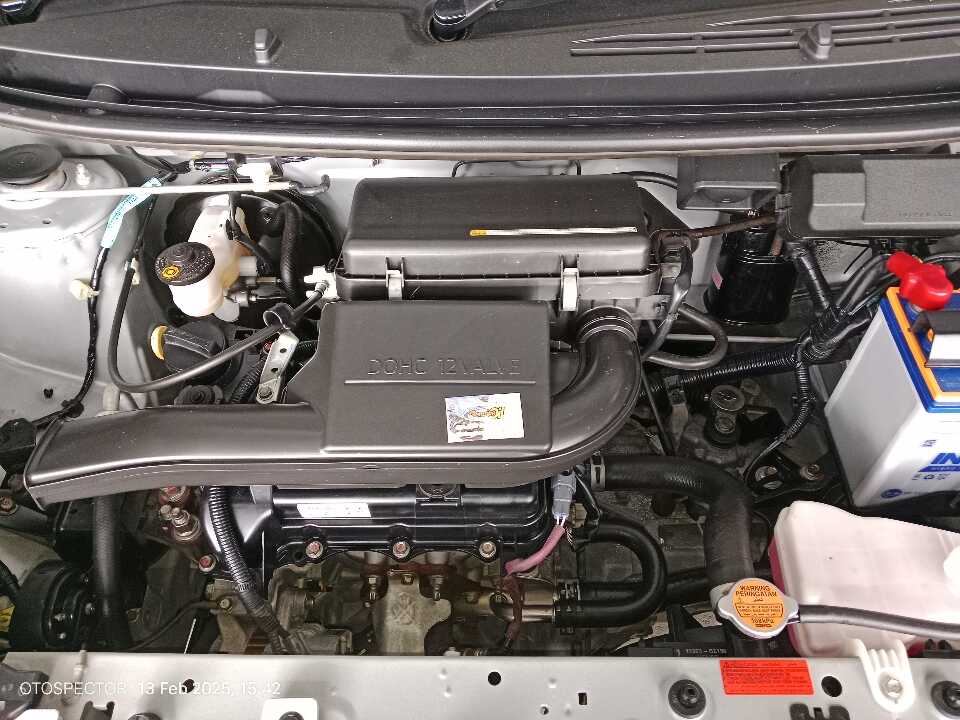 Foto Mobil Bekas Mesin Daihatsu Ayla 1.0 X tahun 2022