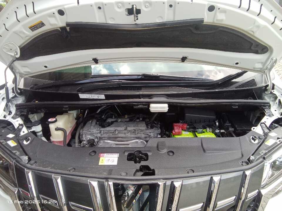 Foto Mobil Bekas Mesin Toyota Alphard 2.5 G tahun 2021