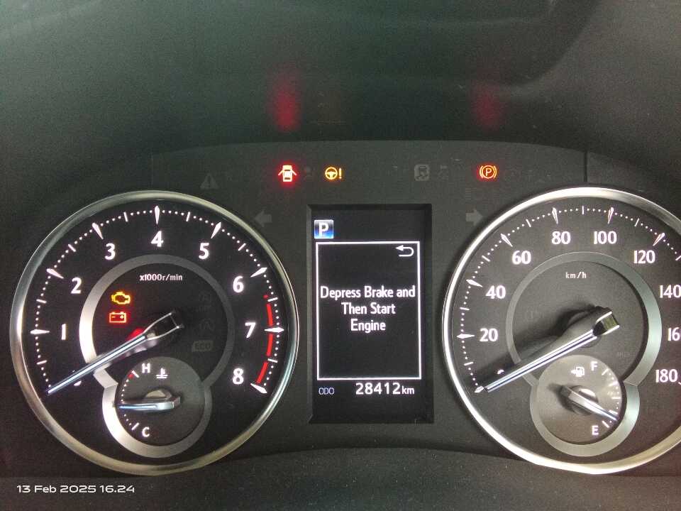 Foto Mobil Bekas Odometer Toyota Alphard 2.5 G tahun 2021