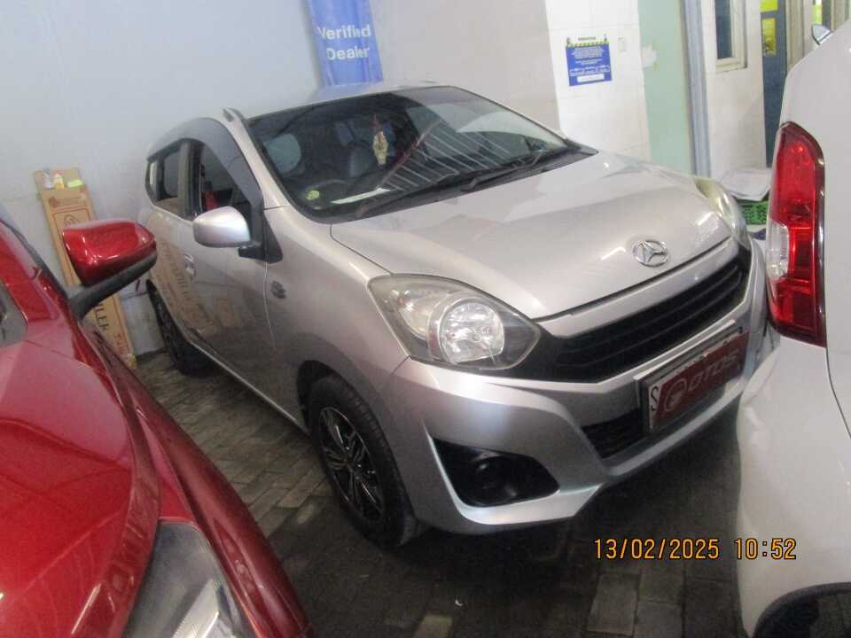 2018 Daihatsu Ayla 1.0 D - Foto 1 dari 6