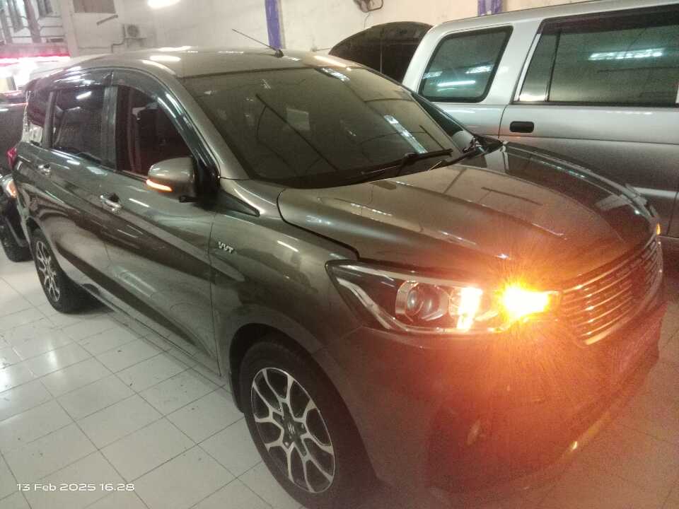 2018 Suzuki Ertiga 1.5 GX - Foto 1 dari 6