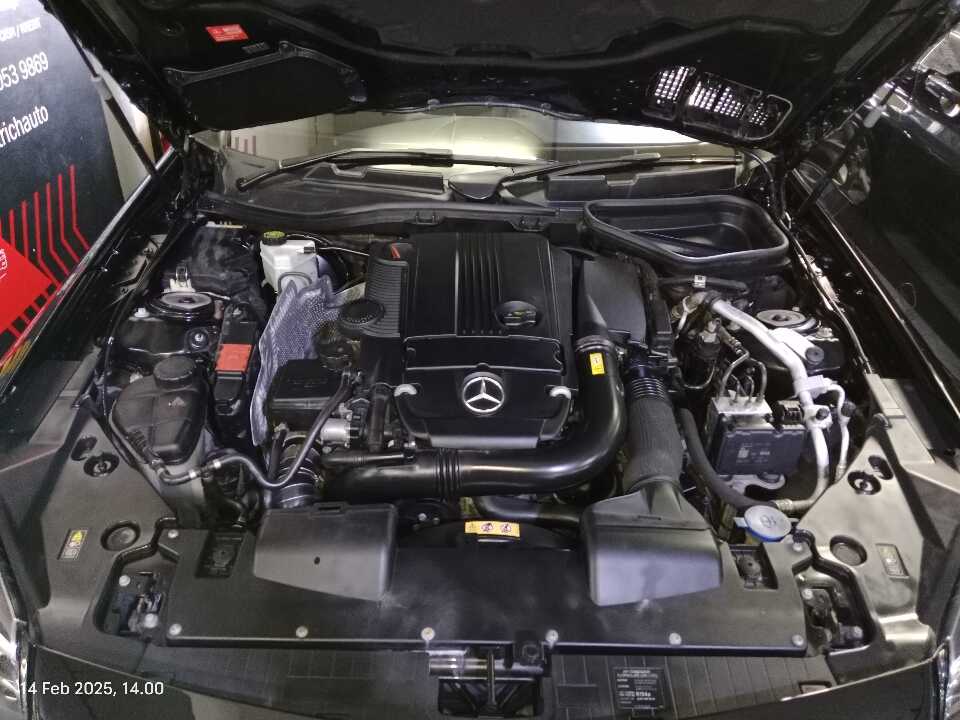 Foto Mobil Bekas Mesin Mercedes-Benz SLK250 1.8 tahun 2012
