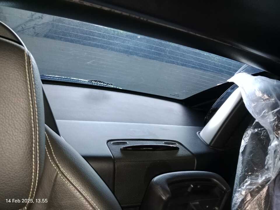 Foto Mobil Bekas Kabin Belakang Mercedes-Benz SLK250 1.8 tahun 2012