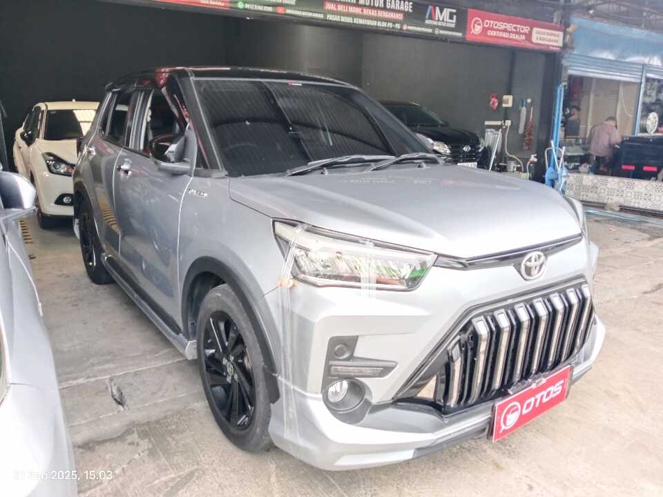 2022 Toyota Raize 1.0 GR Sport - Foto 1 dari 6