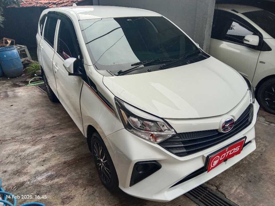 2023 Daihatsu Sigra 1.2 X - Foto 1 dari 6